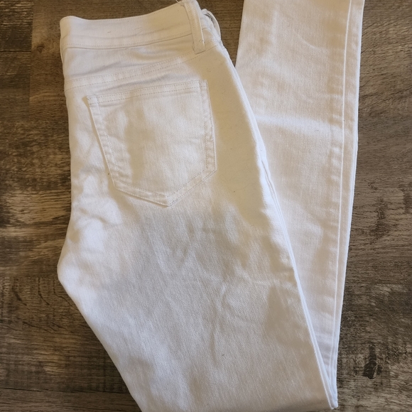 Old Navy White skinny jeans - Picture 2 of 4